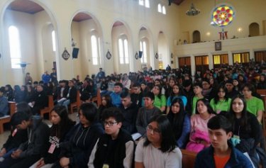 Masivo encuentro diocesano de la Juventud en Angol