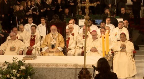 Cardenal Aós se despidió de la Iglesia de Santiago en multitudinaria eucaristía