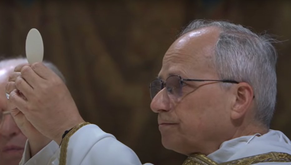 Papa León XIV celebra primera misa con cardenales electores